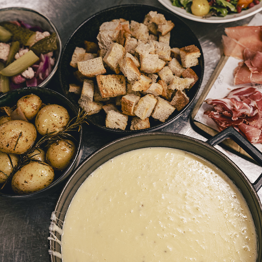 Chalet Robinson Autumn Fondue cheese table top view