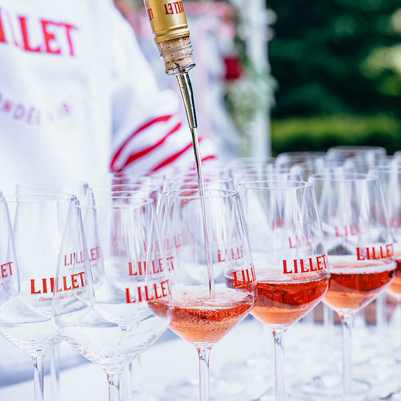 Chalet Robinson Open Fire Lillet aperitive summer
